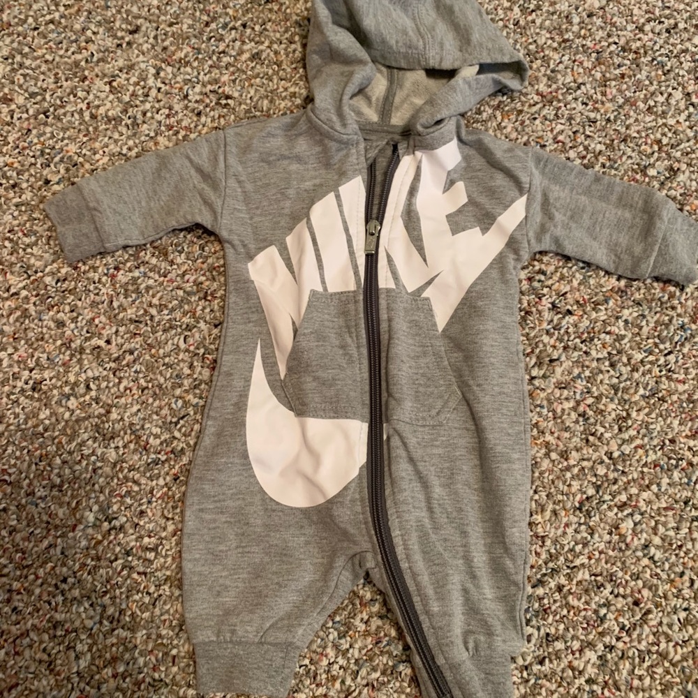 NIKE one piece zip up outfit